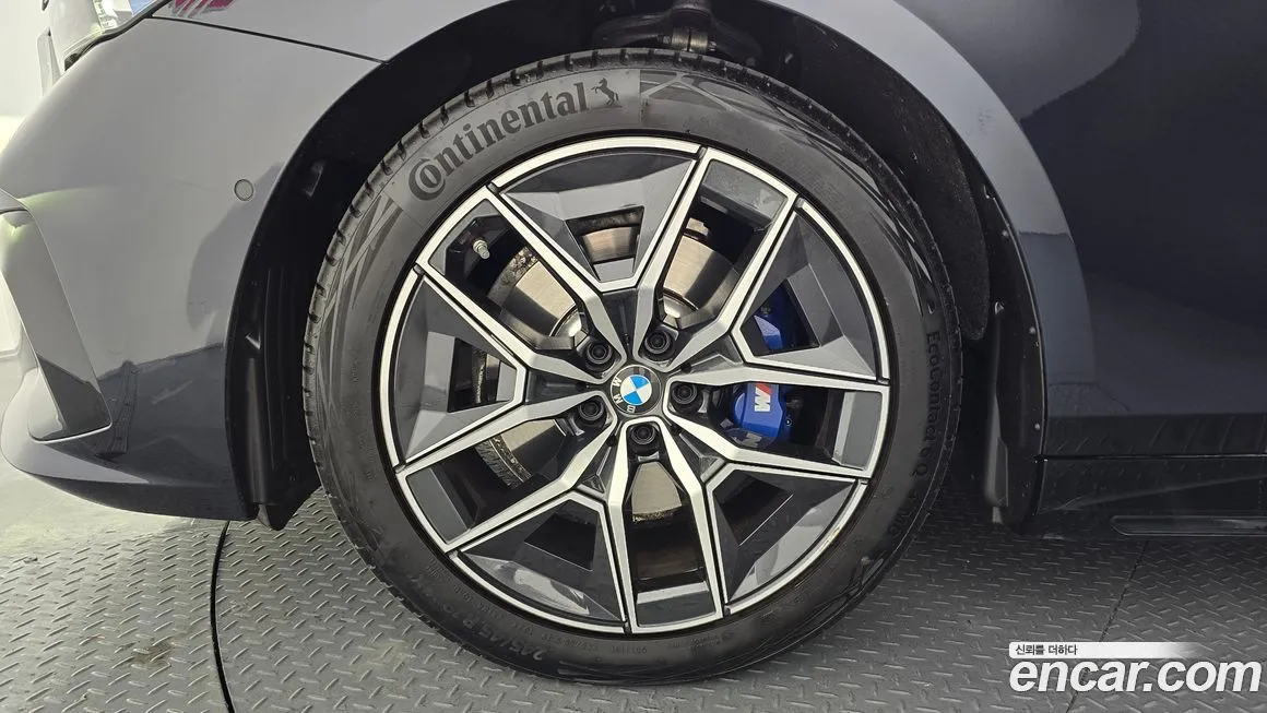 BMW 5-Series 2025 из KR, фото 6