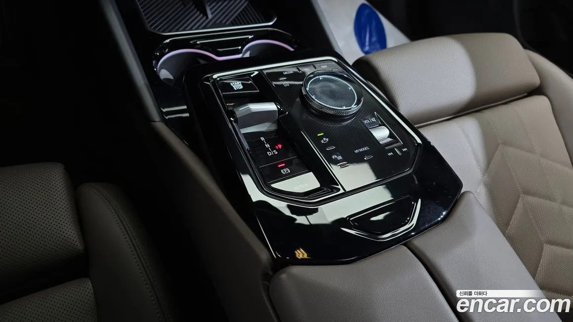 BMW 5-Series 2025 из KR, фото 7