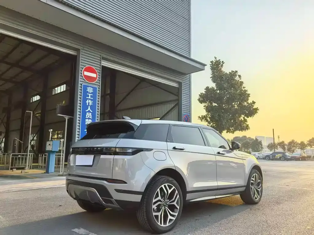 Land Rover Evoque 2023 из CN, фото 7