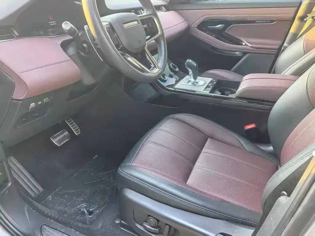 Land Rover Evoque 2023 из CN, фото 3