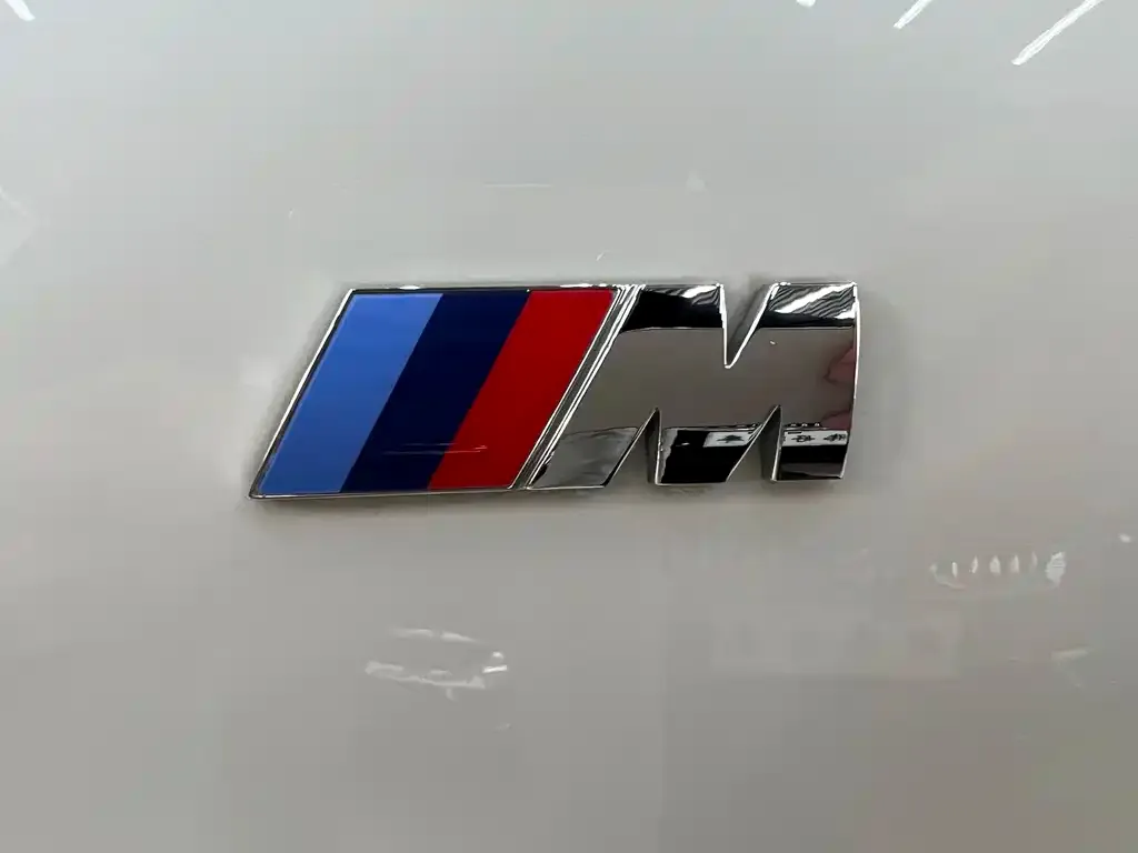 BMW 3 Series 2024 из CN, фото 2