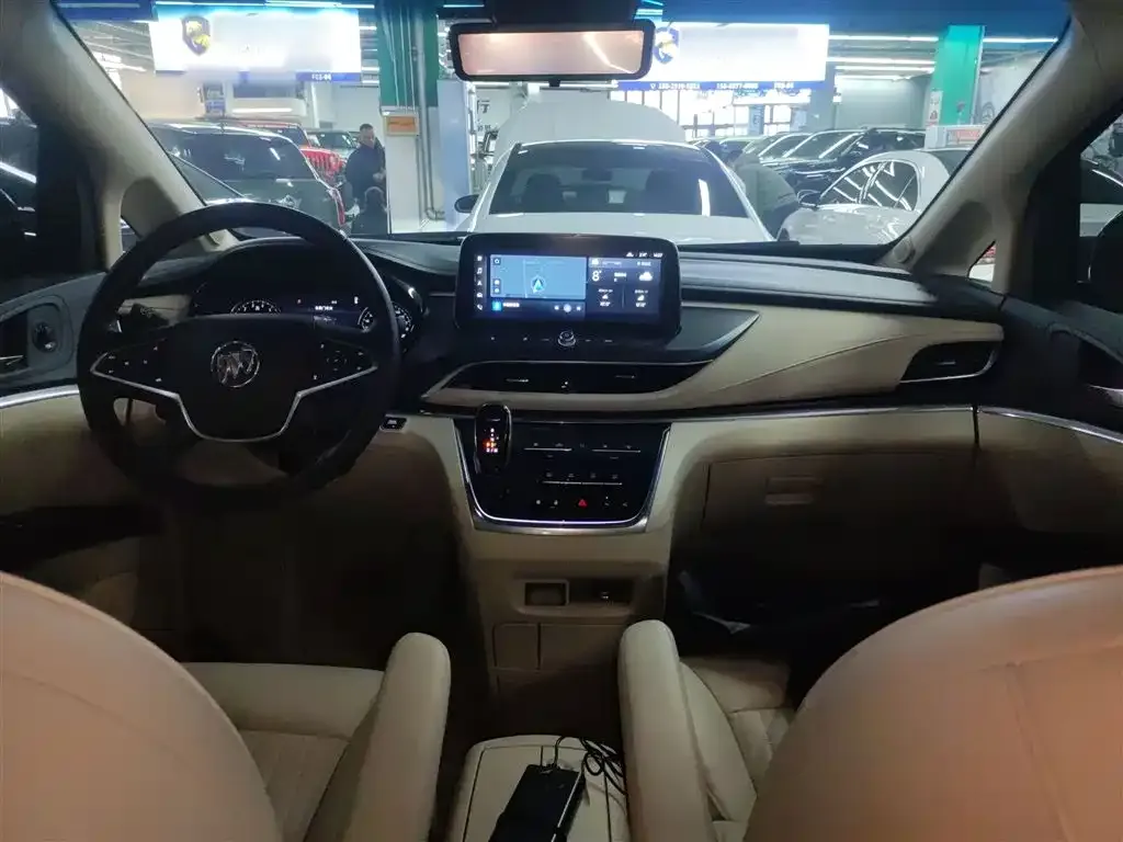 Buick GL8 2023 из CN, фото 10