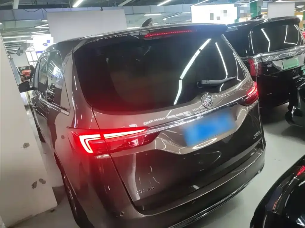 Buick GL8 2023 из CN, фото 6