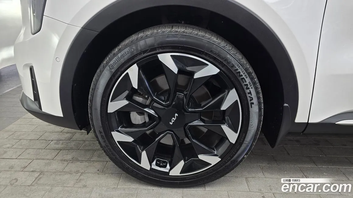 Kia Sorento — фото 9