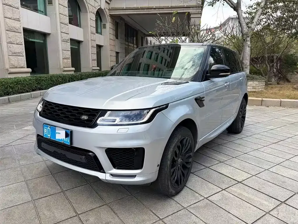 Land Rover Sport — фото 1