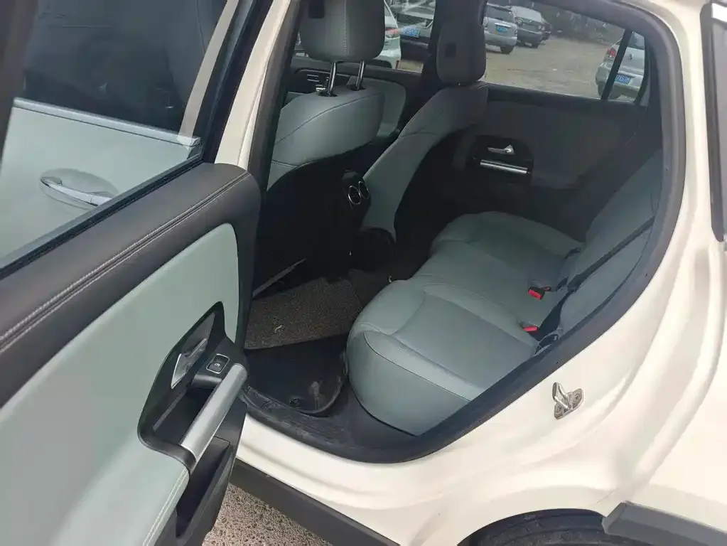 Mercedes-Benz EQA 2025 из CN, фото 2