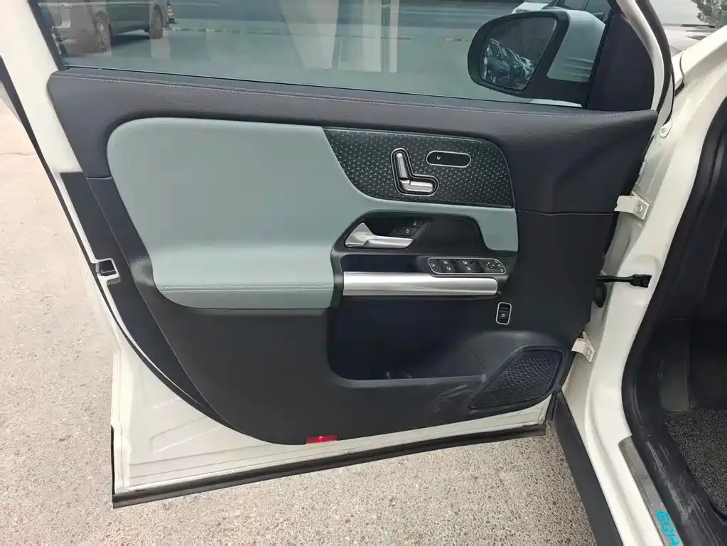 Mercedes-Benz EQA 2025 из CN, фото 7