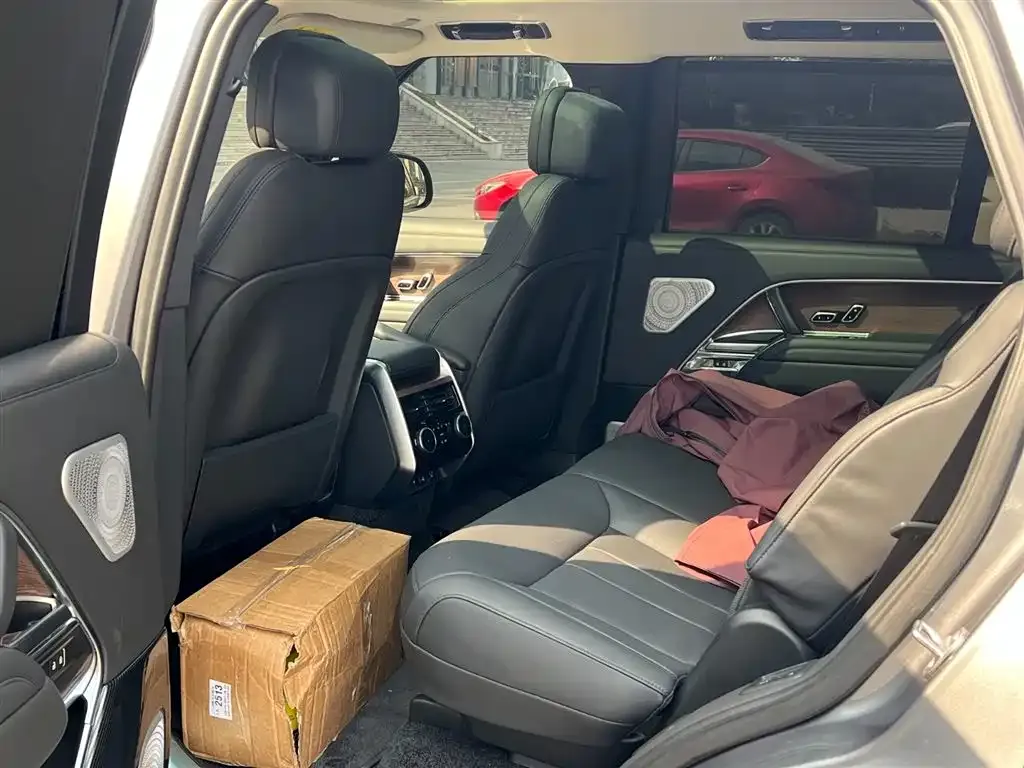 Land Rover Range Rover 2023 из CN, фото 3
