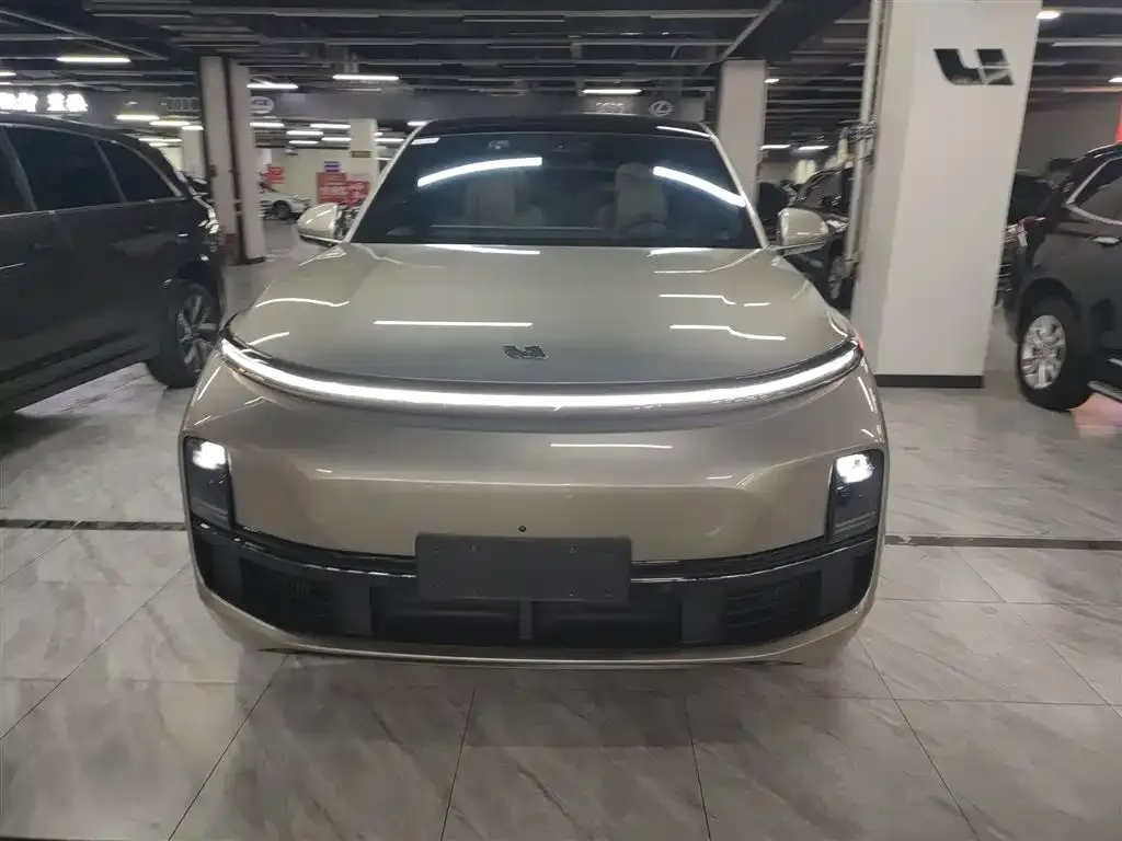 Li Auto L8 2023 из CN, фото 3
