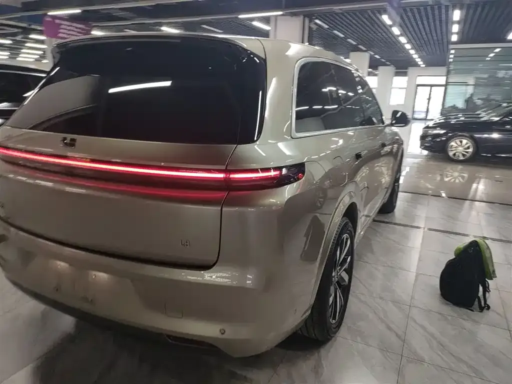 Li Auto L8 2023 из CN, фото 9