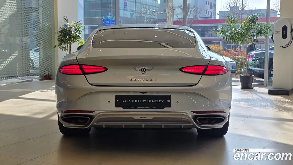 Bentley Continental 2025 из KR, фото 7