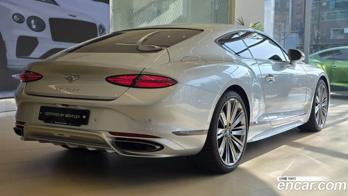 Bentley Continental 2025 из KR, фото 3