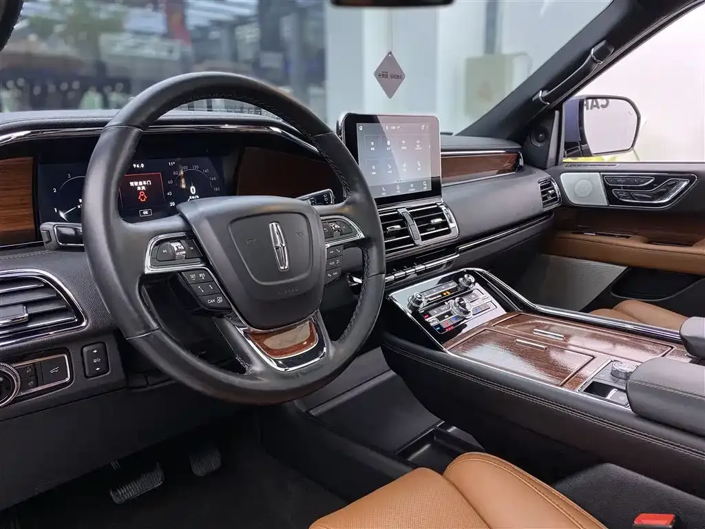 Lincoln Navigator 2022 из CN, фото 10