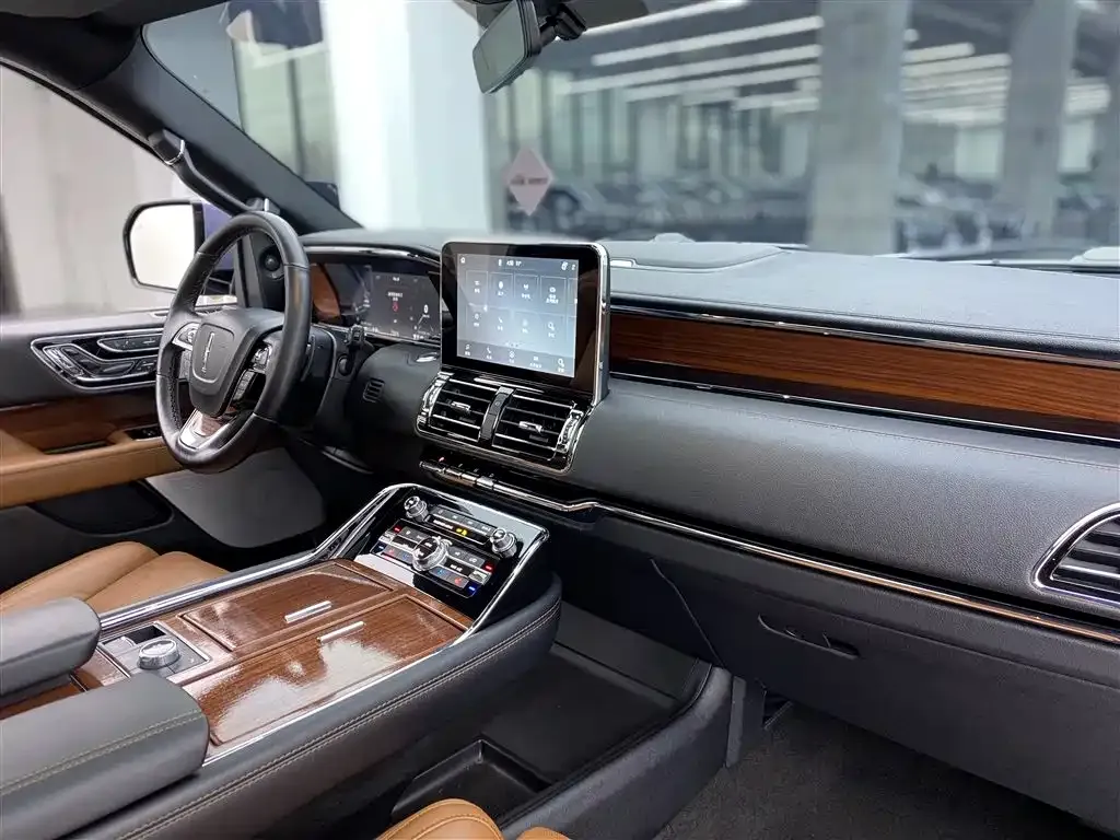 Lincoln Navigator 2022 из CN, фото 8