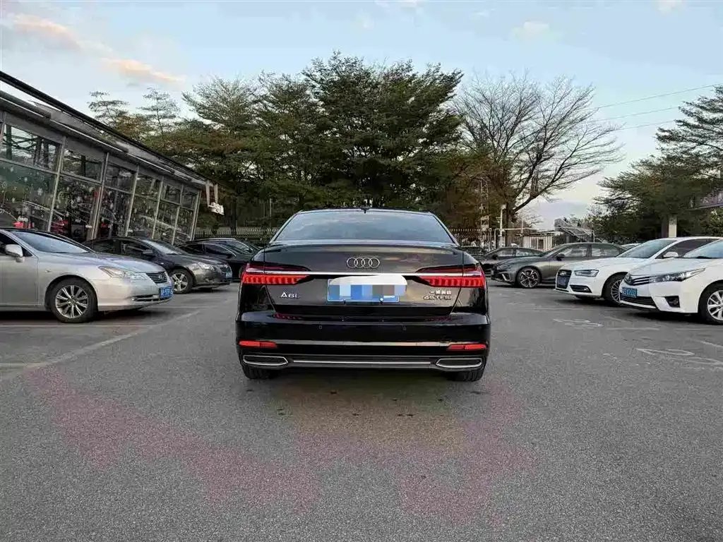 Audi A6L 2022 из CN, фото 2