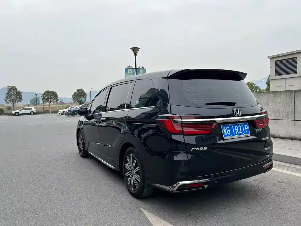 Honda Odyssey 2023 из CN, фото 4