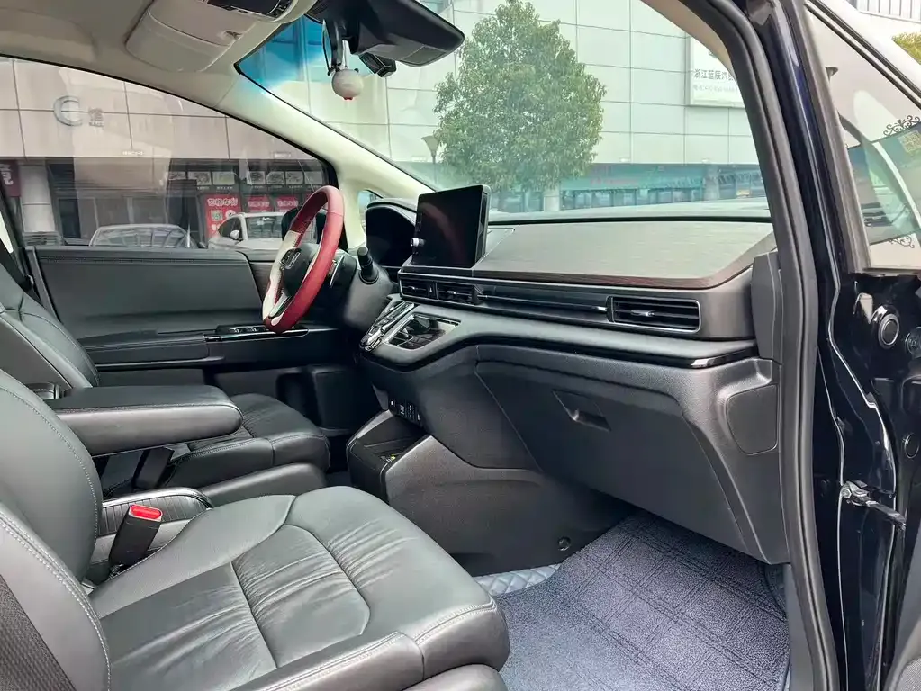 Honda Odyssey 2023 из CN, фото 5