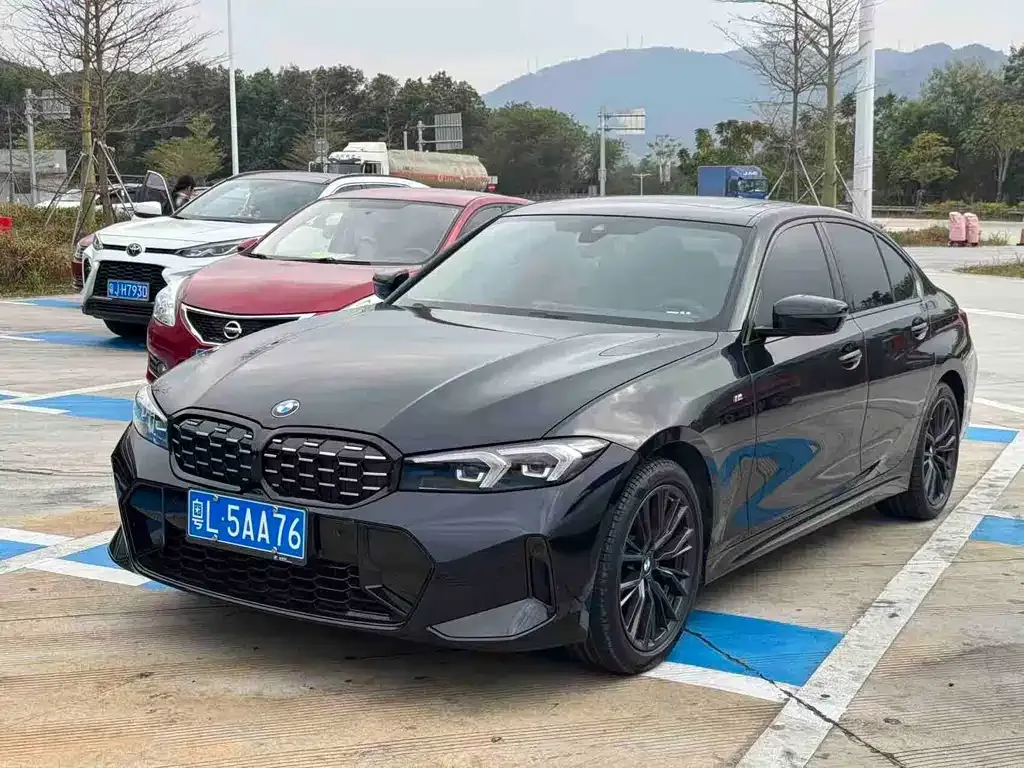 BMW 3 Series 2024 из CN, фото 1