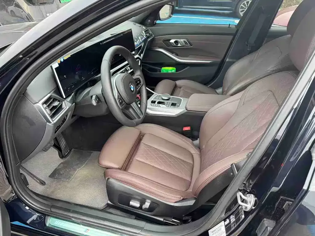 BMW 3 Series 2024 из CN, фото 4