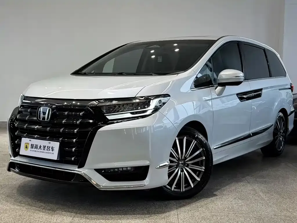 Honda Elysion 2024 из CN, фото 1