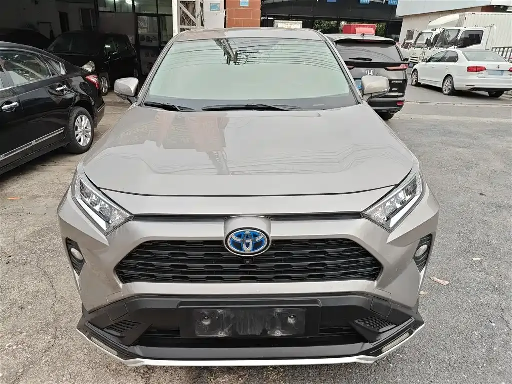 Toyota RAV4 2023 из CN, фото 7