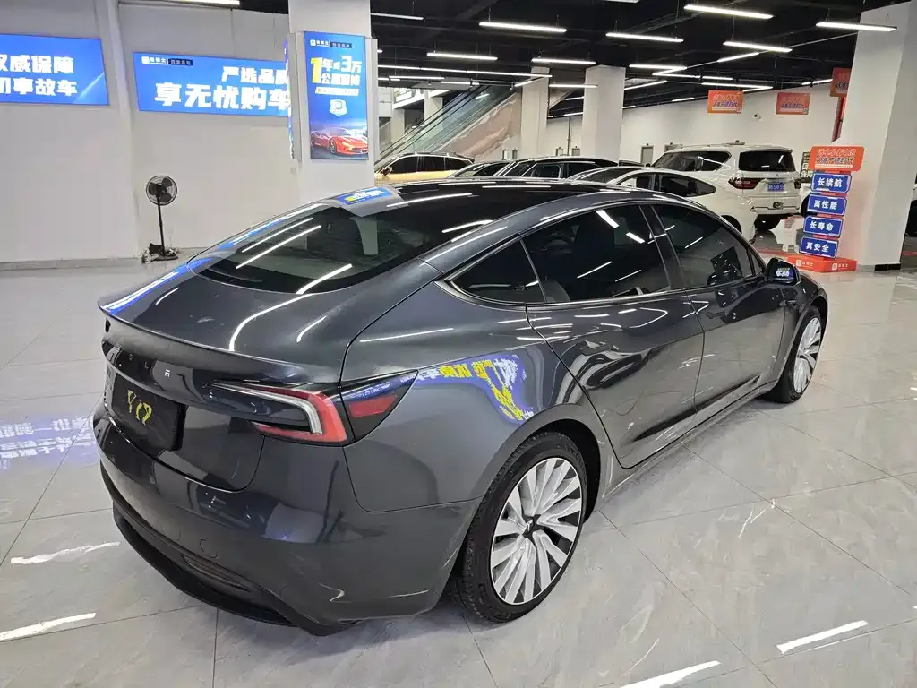 Tesla Model 3 2025 из CN, фото 10