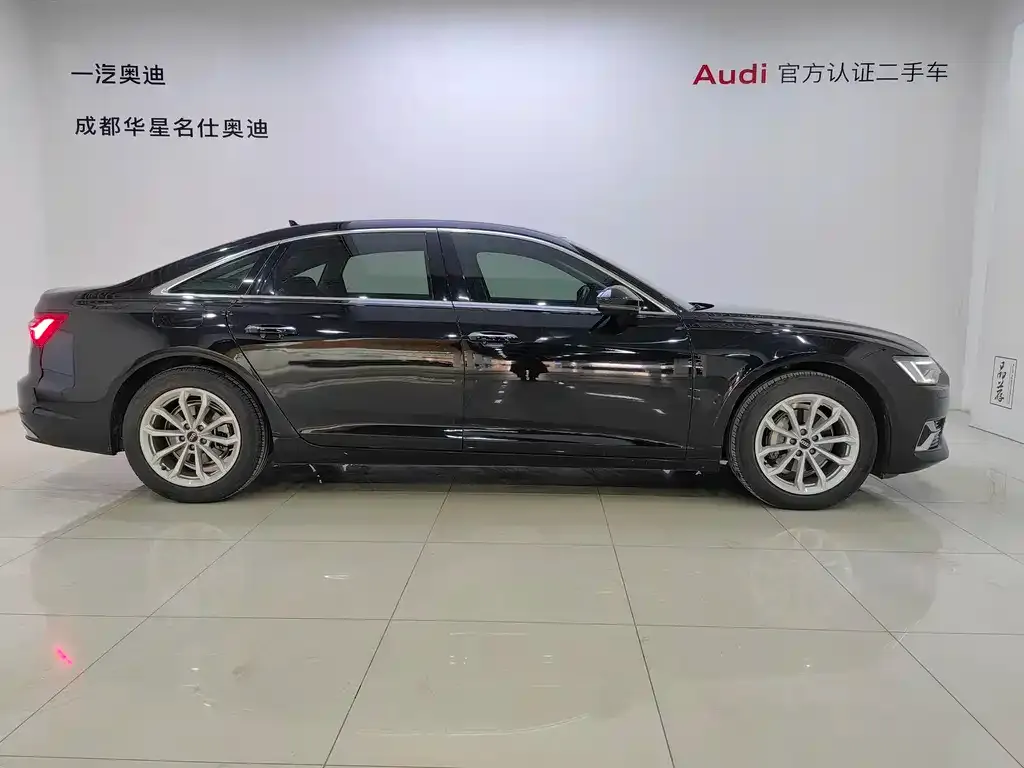 Audi A6L 2023 из CN, фото 6