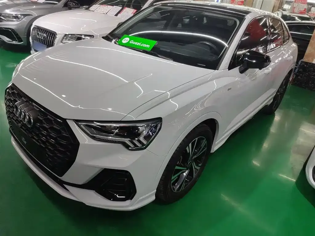 Audi Q3 Sportback — фото 1