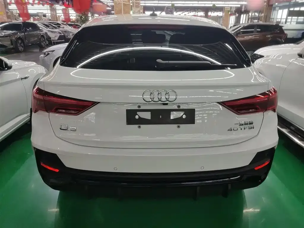 Audi Q3 Sportback — фото 7