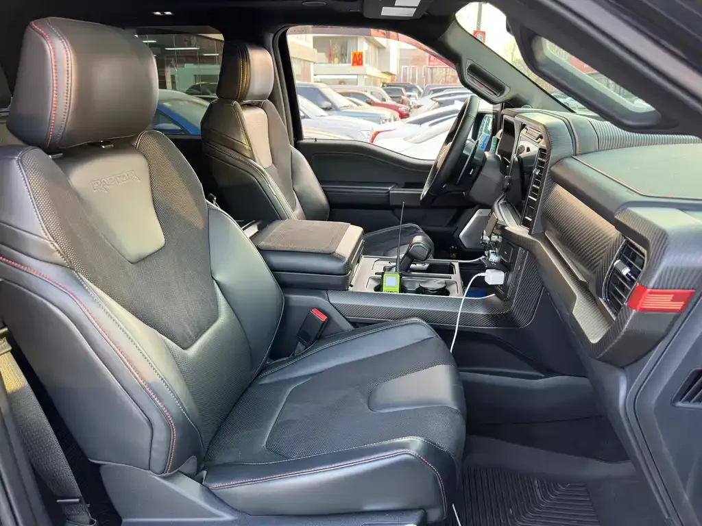 Ford F-150 Raptor 2024 из CN, фото 5