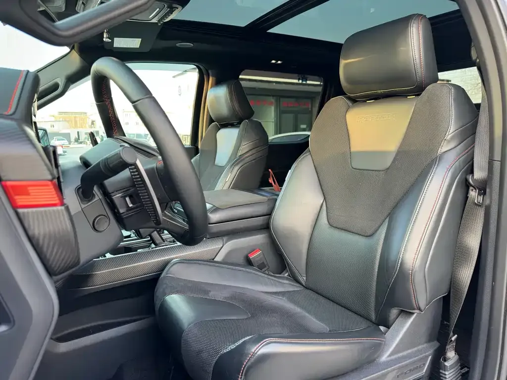 Ford F-150 Raptor 2024 из CN, фото 6