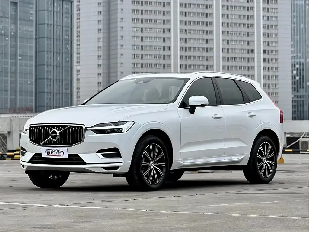Volvo XC60 2021 из CN, фото 1