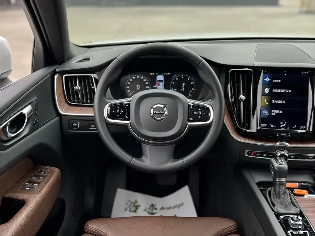 Volvo XC60 2021 из CN, фото 5