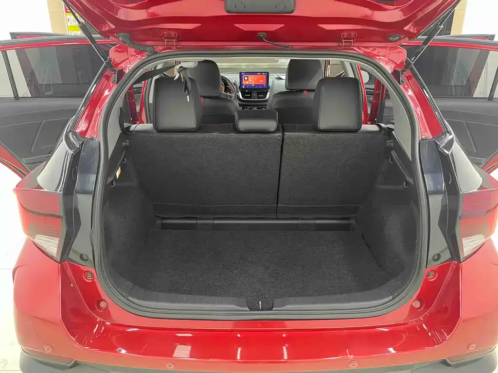 Toyota Yaris L 2022 из CN, фото 4