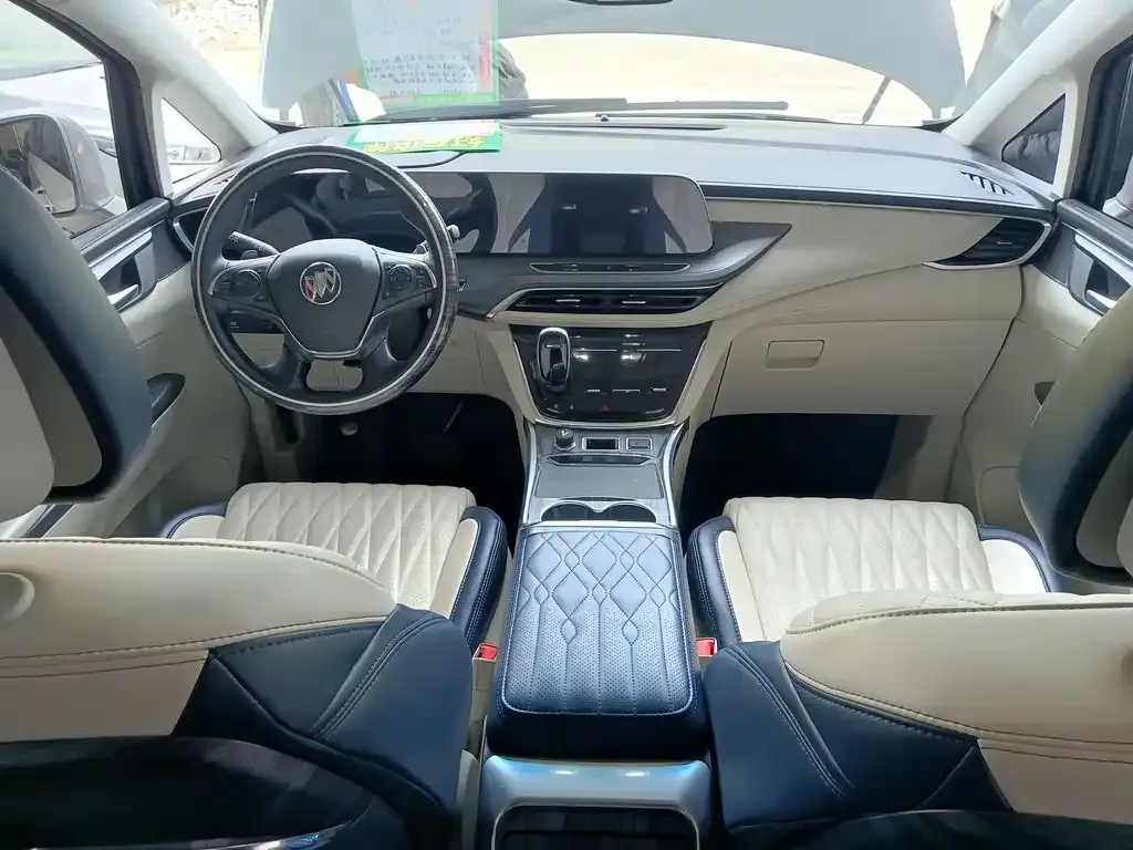 Buick GL8 2022 из CN, фото 10