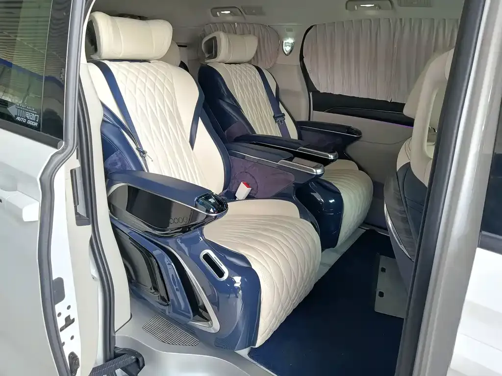 Buick GL8 2022 из CN, фото 7