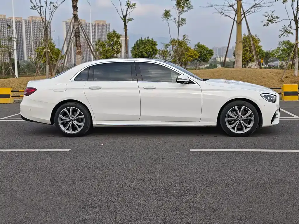 Mercedes-Benz E-Class 2021 из CN, фото 4
