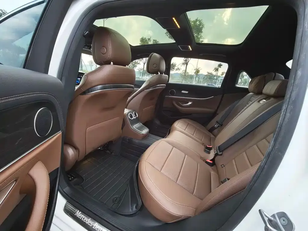 Mercedes-Benz E-Class 2021 из CN, фото 3