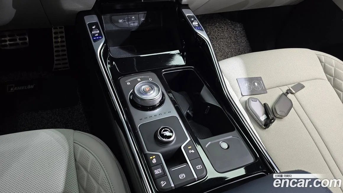 Kia Sorento — фото 10