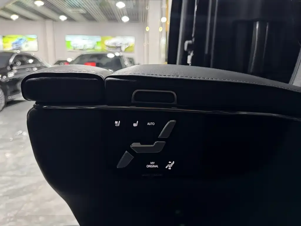 Toyota Vellfire 2024 из CN, фото 4