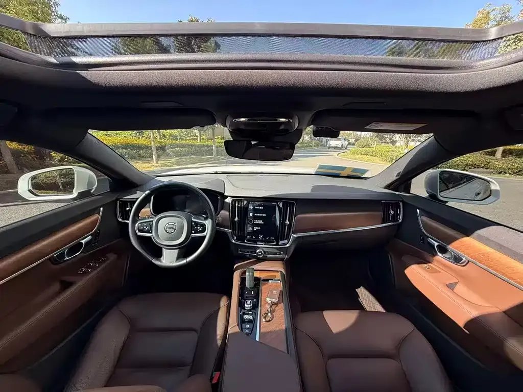 Volvo S90 2021 из CN, фото 3