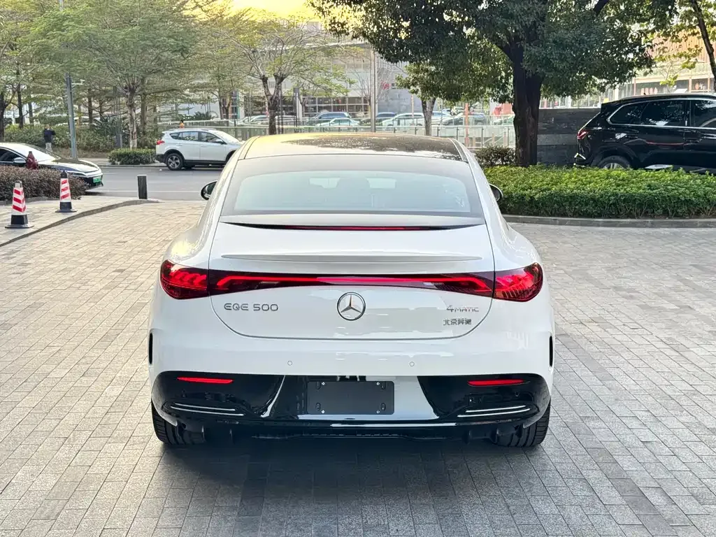 Mercedes-Benz EQE 2026 из CN, фото 2