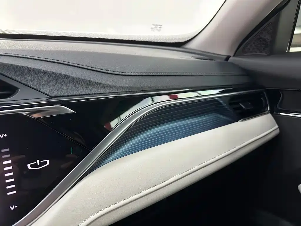 Geely Boyue 2023 из CN, фото 7