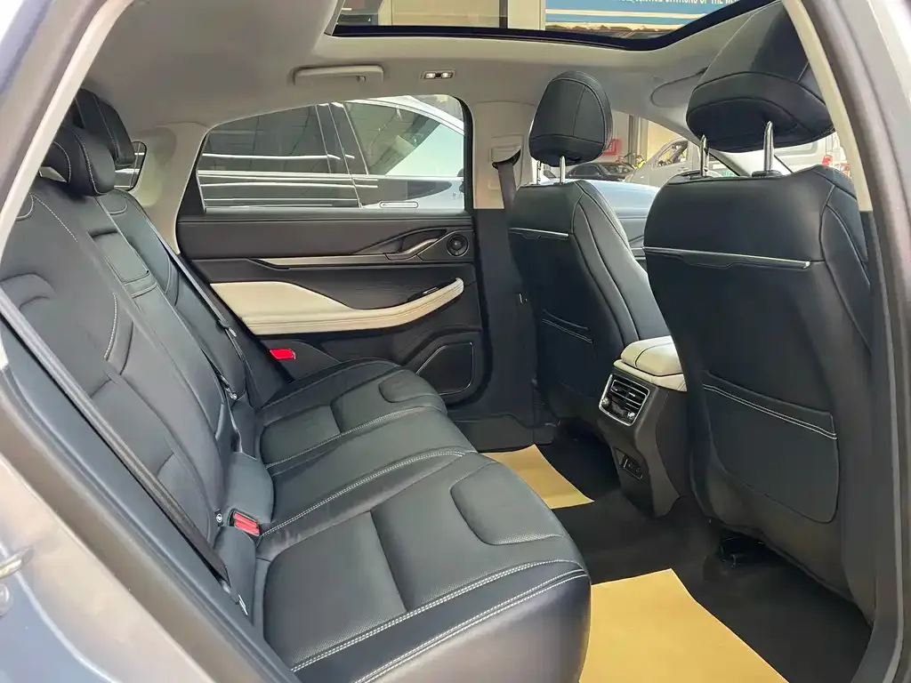 Lincoln Z 2022 из CN, фото 8