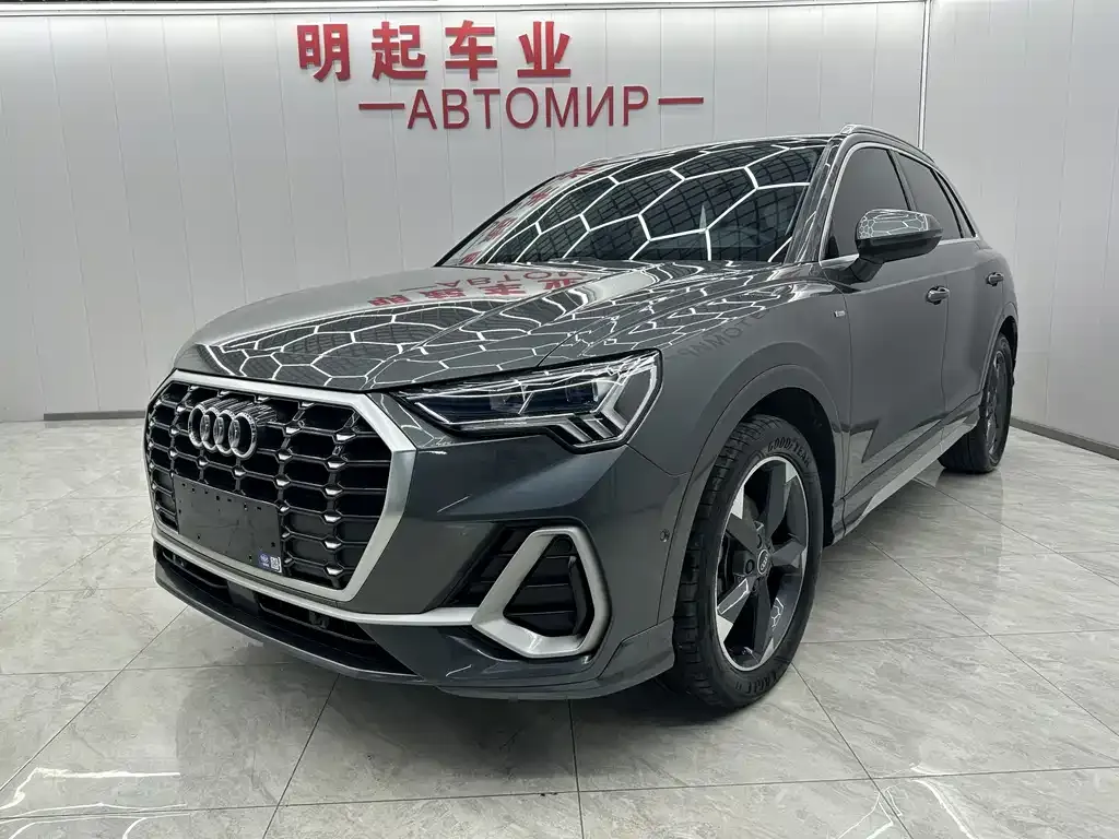 Audi Q3 2023 из CN, фото 1