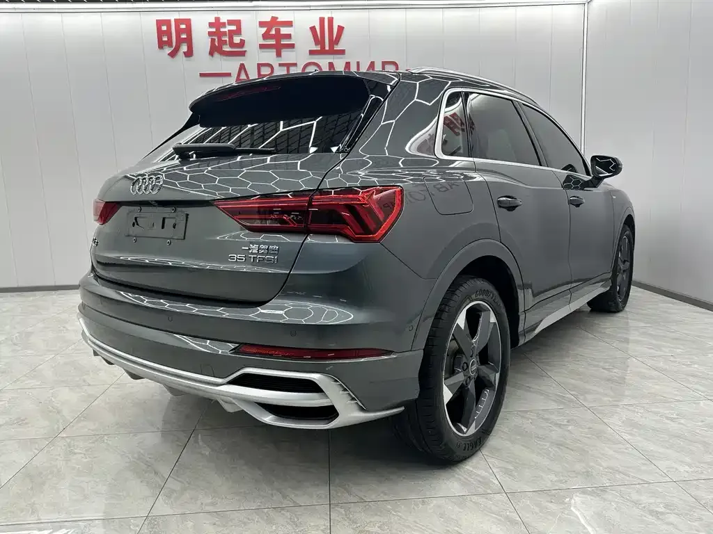 Audi Q3 2023 из CN, фото 4