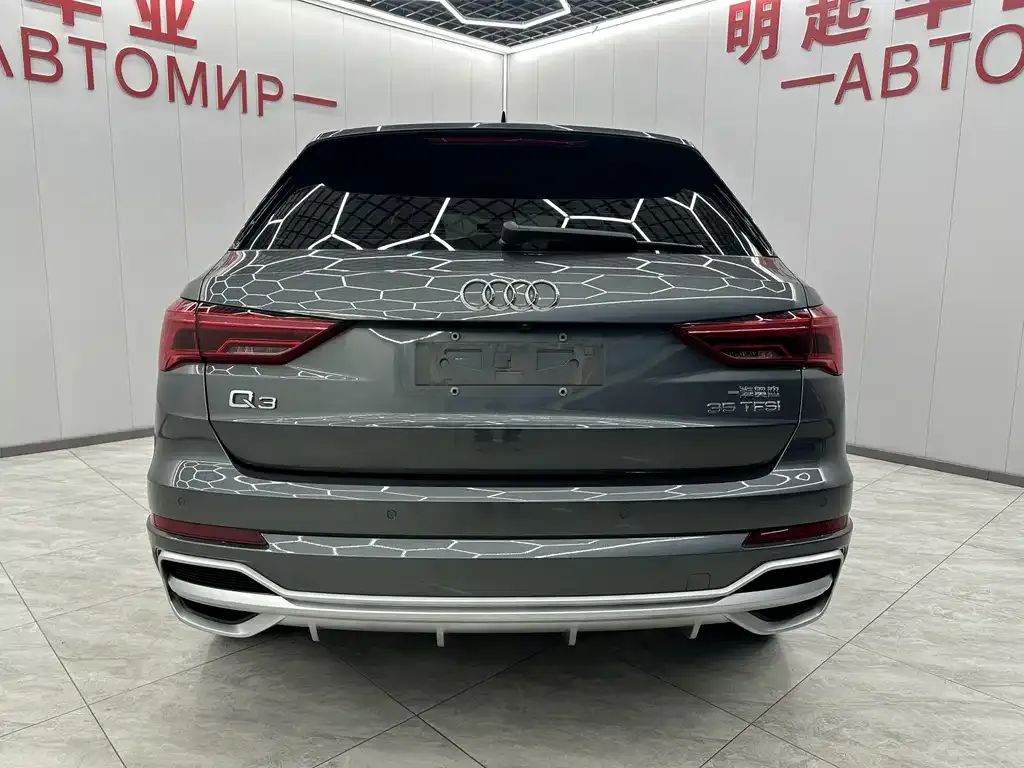 Audi Q3 2023 из CN, фото 8