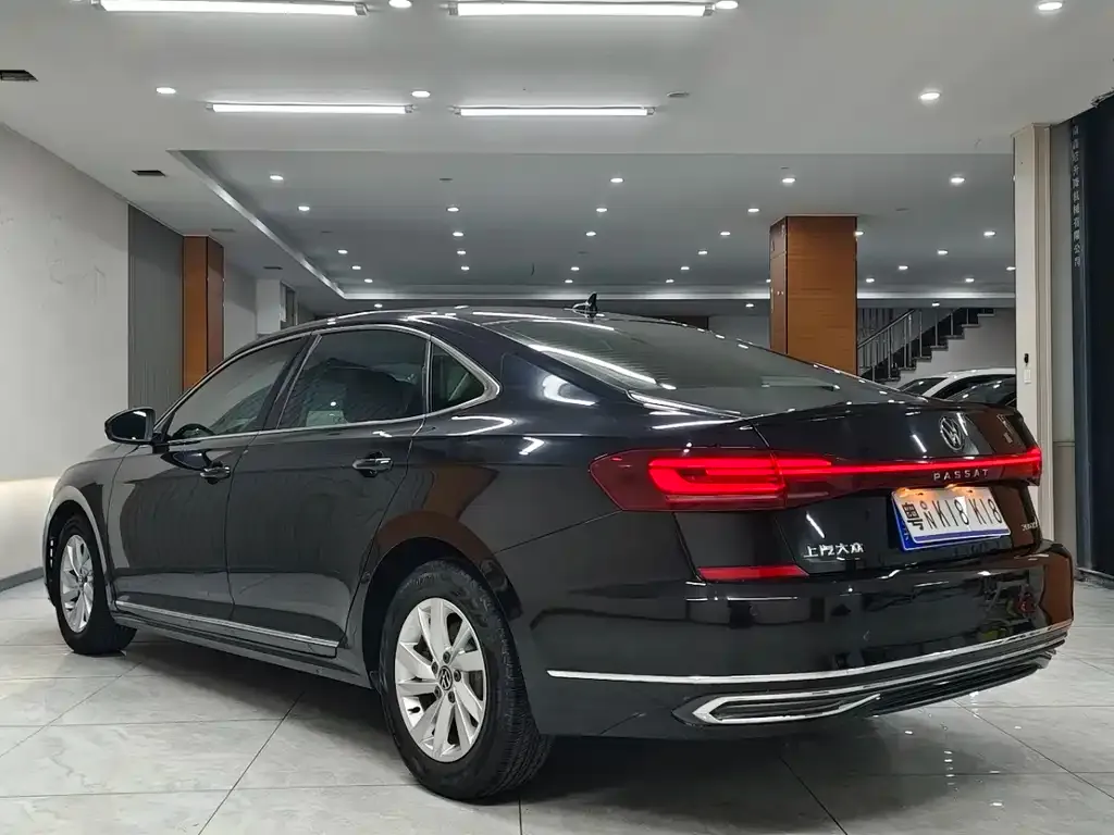 Volkswagen Passat 2021 из CN, фото 6