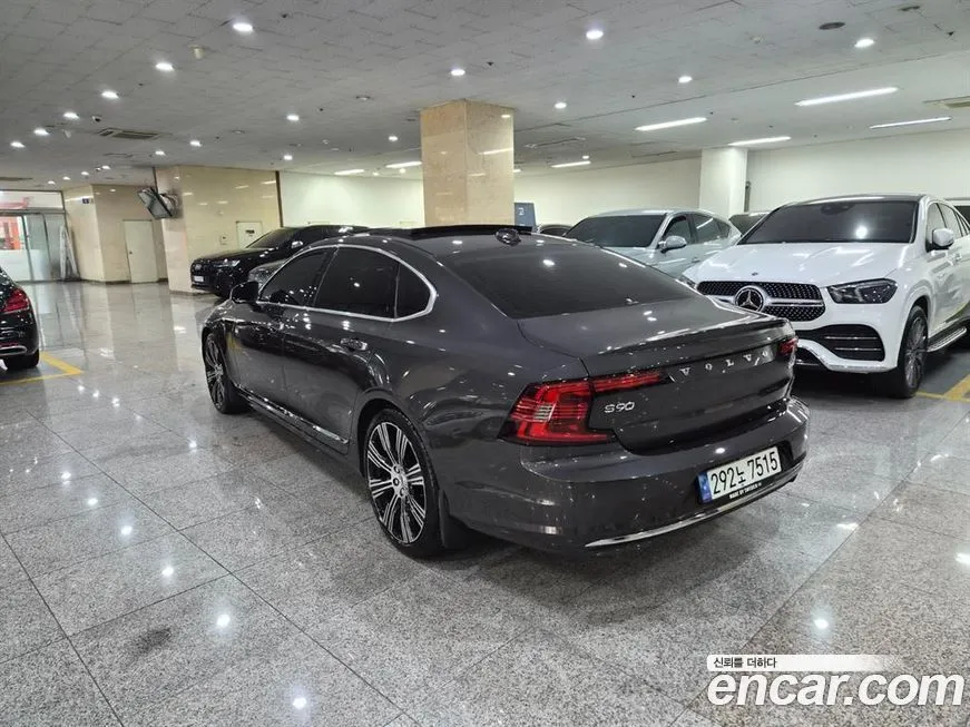 Volvo S90 — фото 10