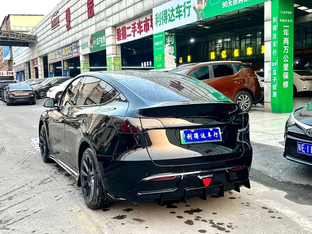 Tesla Model Y 2023 из CN, фото 9